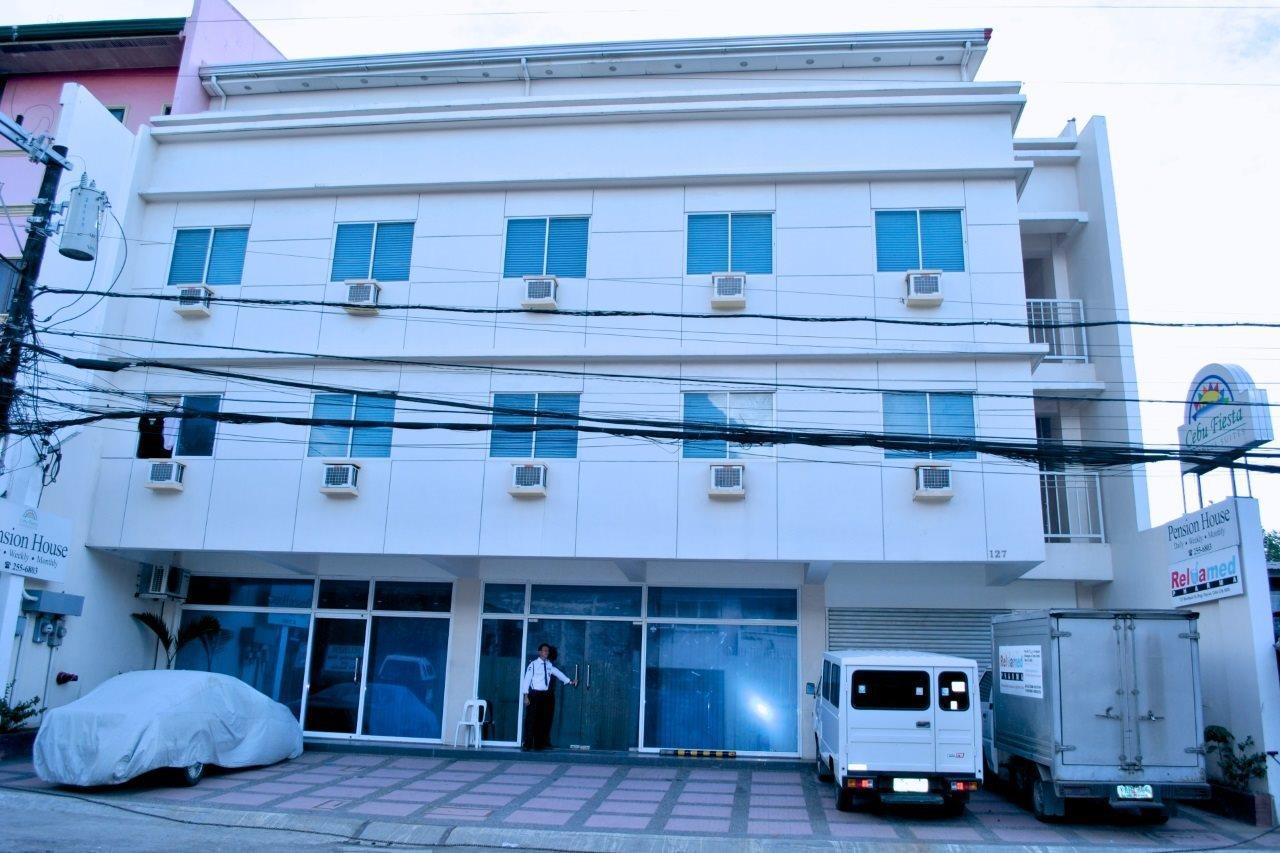 Cebu Fiesta Business Suites Buitenkant foto
