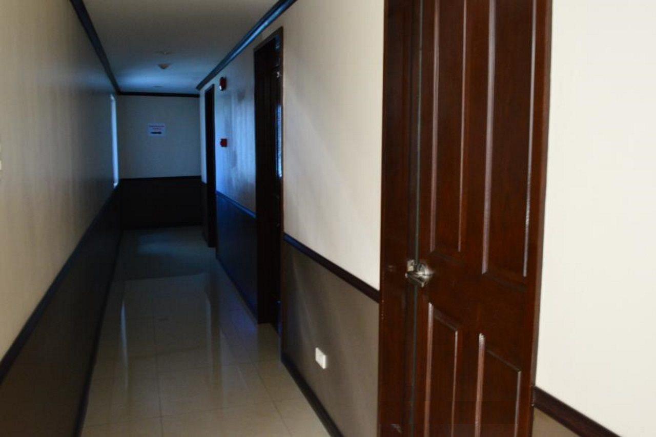 Cebu Fiesta Business Suites Buitenkant foto