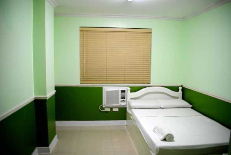 Cebu Fiesta Business Suites Buitenkant foto